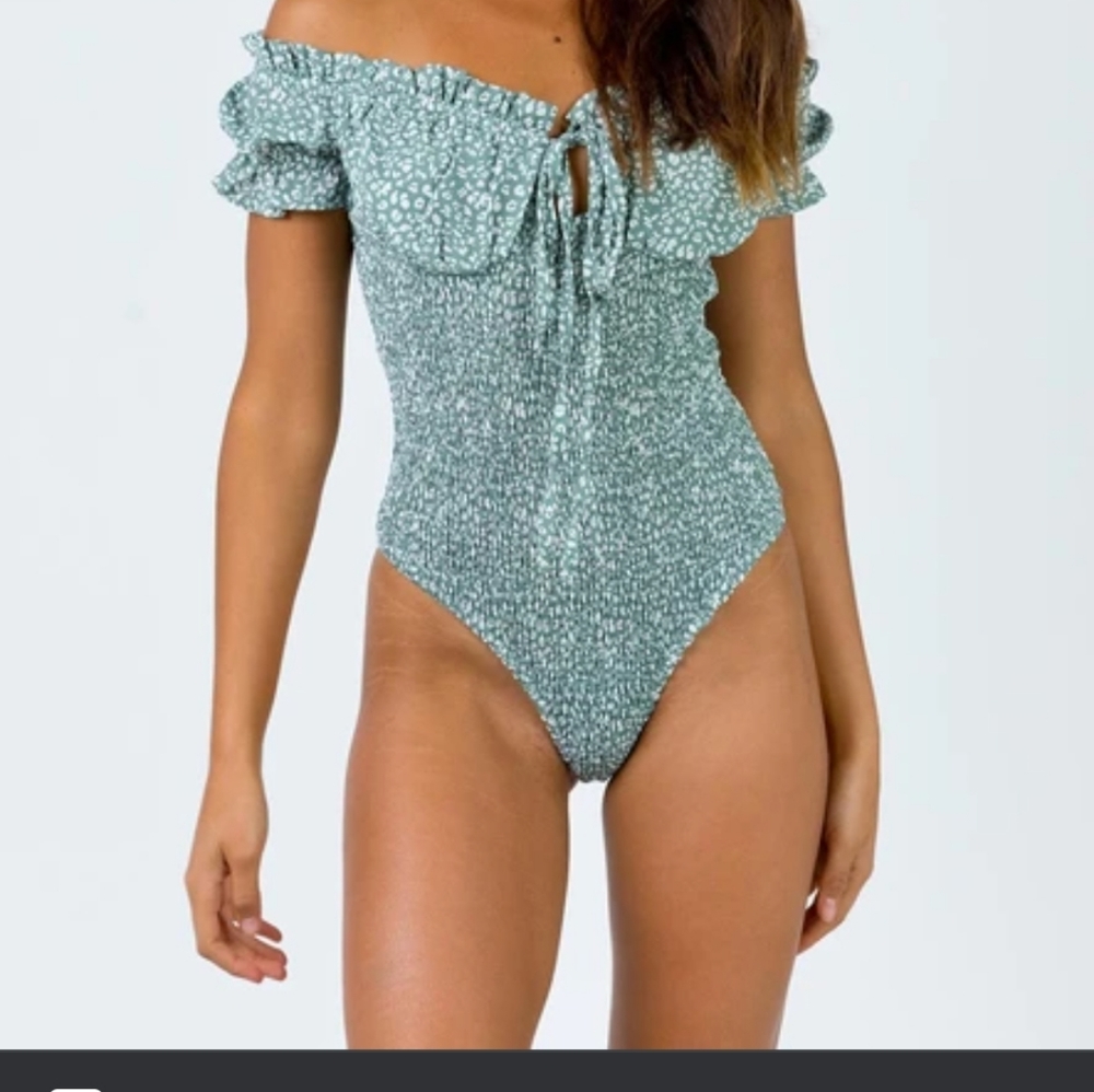 NWT PRINCESS POLLY BODYSUIT